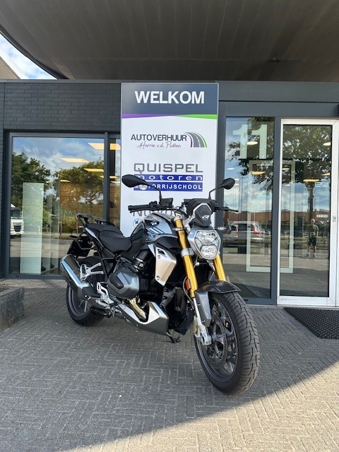 Motor huren Helmond BMW R1250R